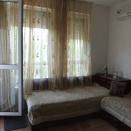 Apartamento Quiet Nest For Two
